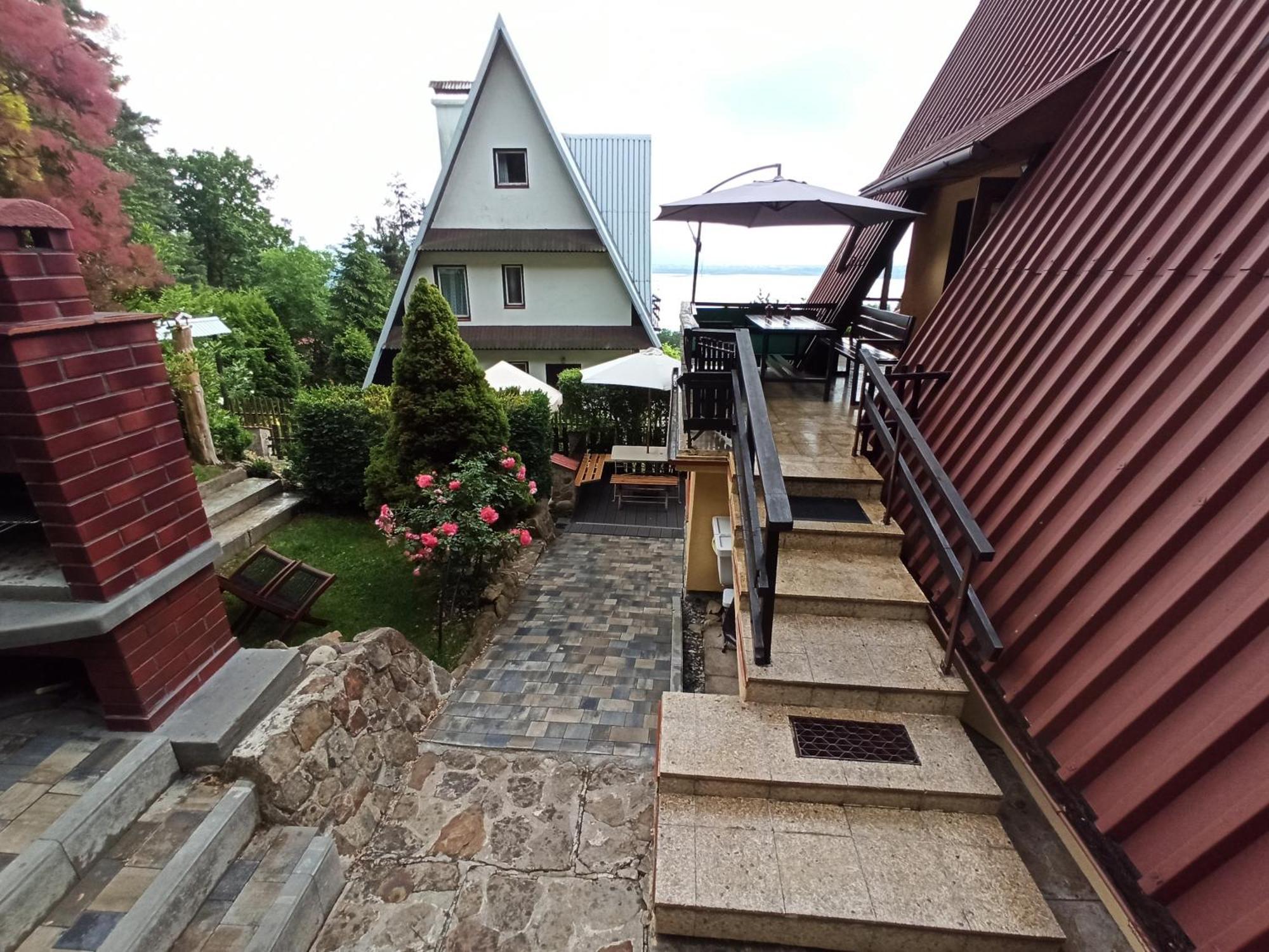 Domek Caloroczny Tresna Agata Екстериор снимка